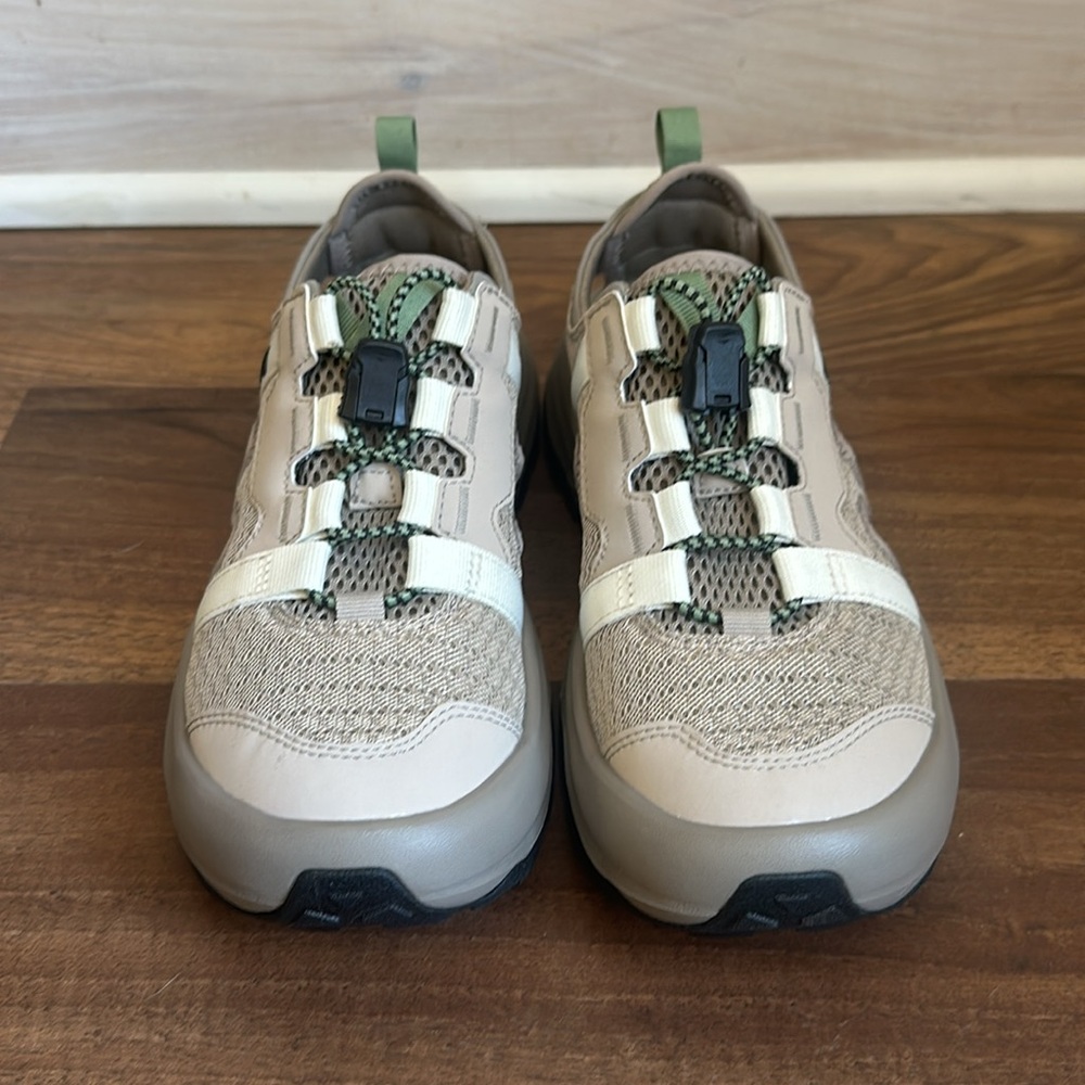 NWT-Teva Women’s Outflow Universal Water Sandals - Size 7-Brand new - Picture 3 of 9